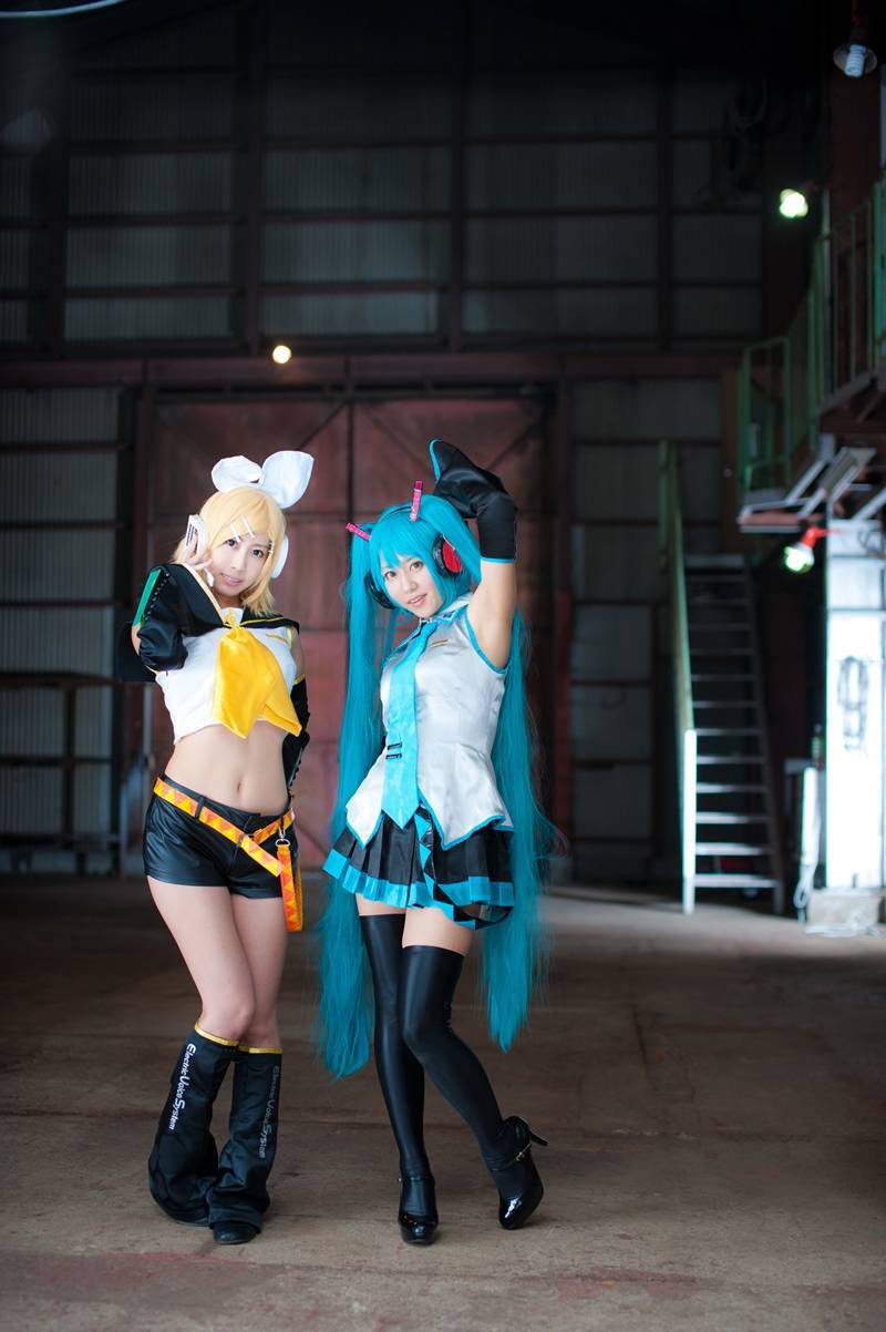 [Cosplay] cos unifies two sisters